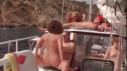 Níger enterró su nariz en sexo casero de mexicanas el coño de una bonita perra