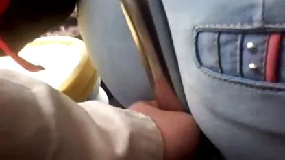 No todas las perras tienen suficientes miembros, y este de Asia, con ganas de un fuerte polla, tomó un elástico de pepino en su mano y se la follan a sí misma. No es un miembro, por supuesto, hombres mexicanos cogiendo pero que va a hacer, ella pensaba