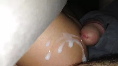 Sexy cosas se masturba en el porni mexicano baño