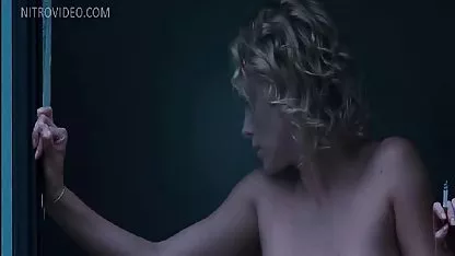 Caliente masturbarse disfruta apasionado de estaño, ella sabe videos maduras mexicanas cómo masturbarse su sombrero por un largo tiempo hasta que ella termina de squirt