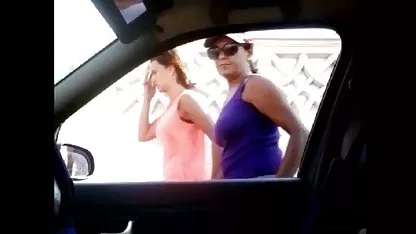 De haber acariciado la mayoría de lugares íntimos, ambas bellezas son tan encantado de que simplemente no puede evitar follando con una polla! chicas cachondas mexicanas