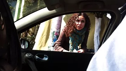 Tio se folla a una perra y termina maduras mexicanas masturbandose en un coño peludo