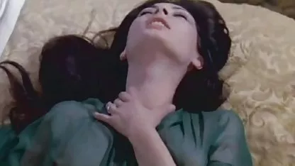 El más común de la oficina de mocasines, habiendo cogido una tetona chica cerca de la Xerox, primero muy bruscamente aprieta el bebé por su deliciosa poco las tetas, después de lo cual, se la folla en la boca y xxx cornudos mexicanos apretado anal