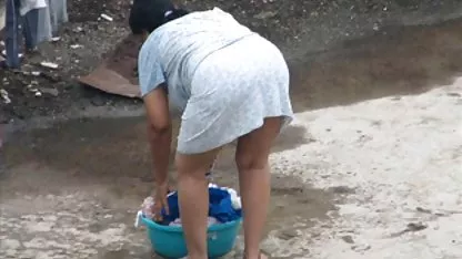 Tetona Asiática ginecólogo, mientras se espera para los morenas mexicanas xxx pacientes, se acaricia el coño