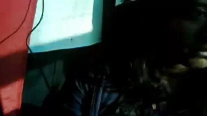 Dominante rubia con un látigo burla de un xnxx trios mexicanos hombre viejo