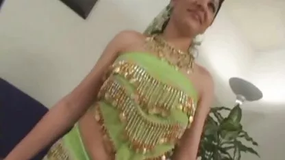 La chica estaba tan entusiasmado con el porno que ella había visto que ella ansiosamente sacó de su novio pantalones videos de mujeres desnudas mexicanas tan pronto como él entró en el apartamento