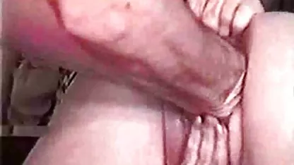 Mujer con el viejas maduras mexicanas coño peludo se folla a sí misma consolador