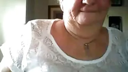 Tetona de rodillas chupa la polla torcida videos xxx de mexicanos