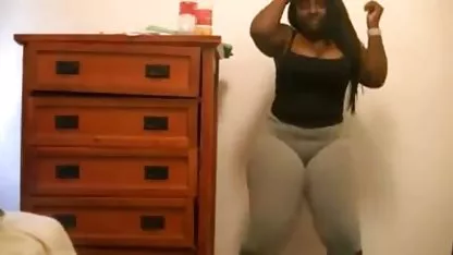 Cutie cobardes su exuberante bollos mexicanas mamando xxx