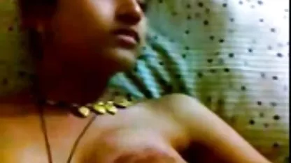 Negro chico puso una polla profundamente en su mamas mexicanas calientes culo