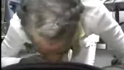 Sexy rubia se metió en el coche y folla por xxnx mexicanas dinero con un transportista