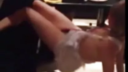 Pelirroja Sexy Evelyne Foxy se pirnomexicano la follan en medias negras