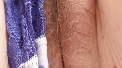 Sara Seori follar con dos tíos en la cama, armados maduras mexicanas masturbandose con vibradores y un consolador, que laboriosamente el coño peludo de esta jugosa Japonés loco orgasmo
